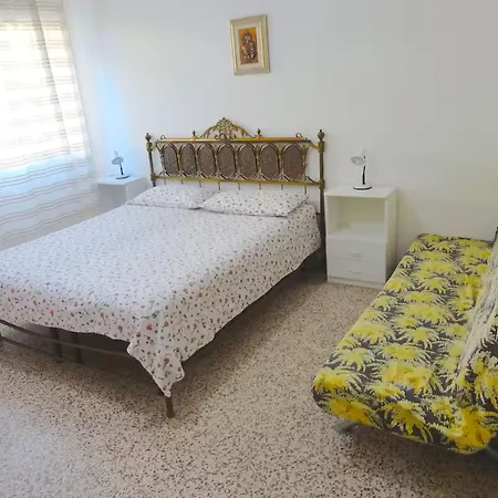 Seaside Retreat, 300 Meters From The Sea Apartament