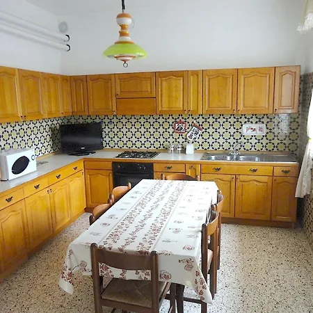 Apartament Seaside Retreat, 300 Meters From The Sea